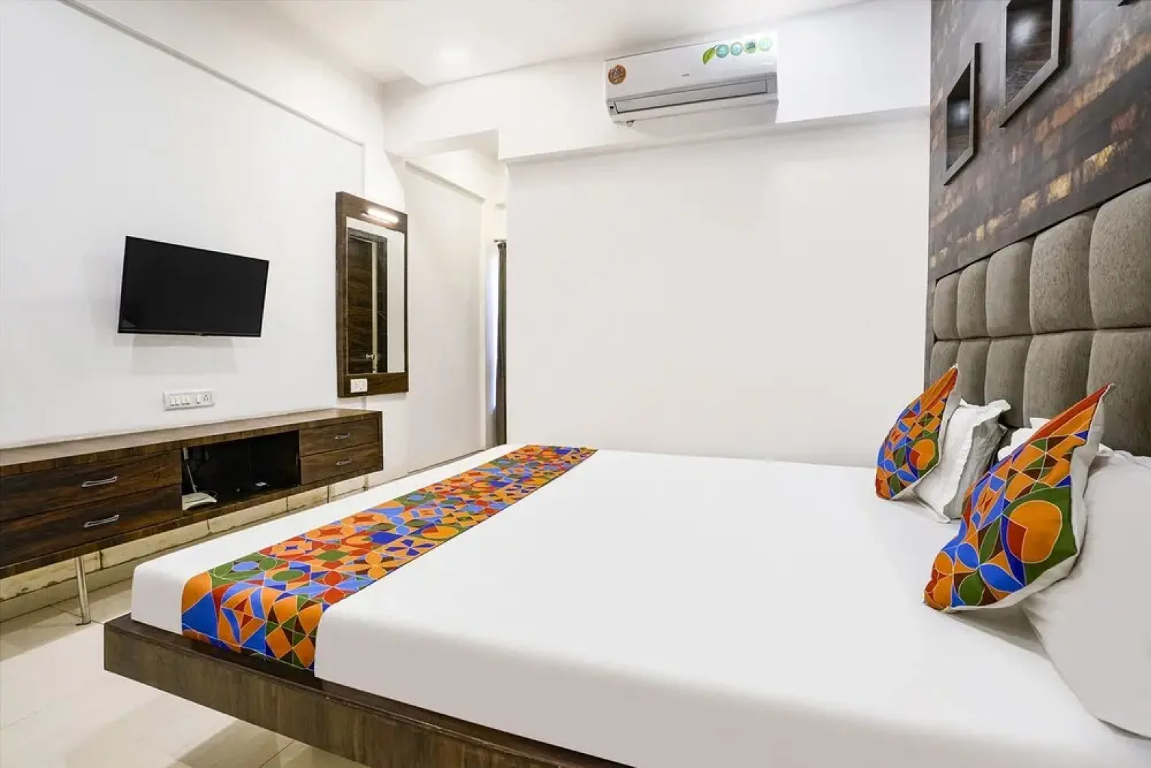 Fabhotel Blue Roof Sea Side