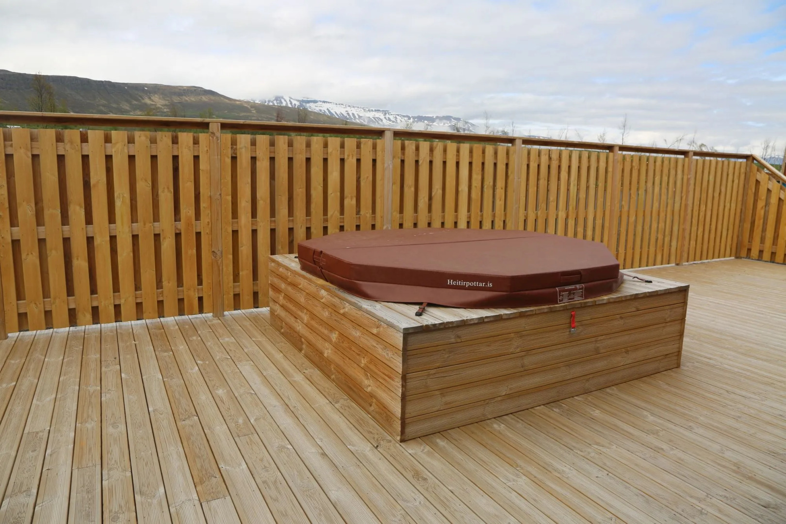 Отель Kjarnalundur