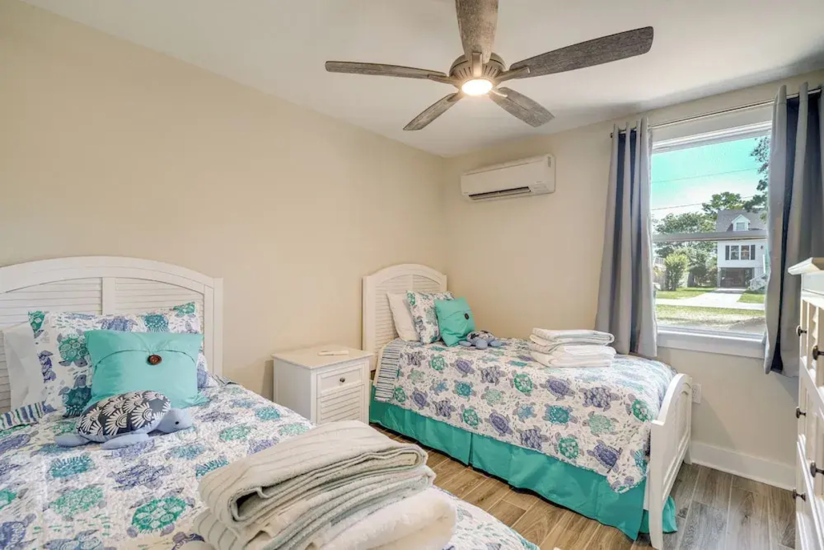 Private Dock & Beach Access: Outer Banks Area Home