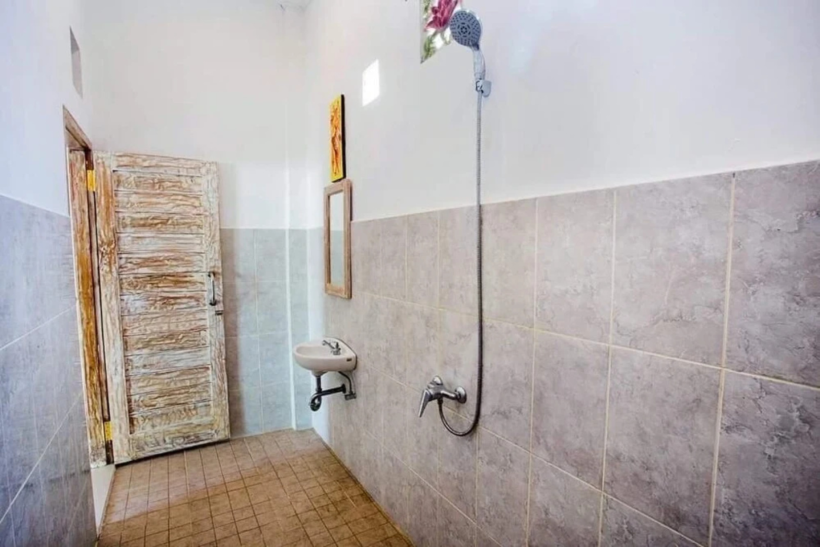 D'Reborn Guest House