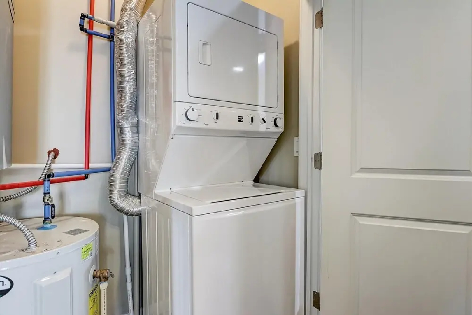 FRONTDESK University Edge Notre Dame Apts South Bend