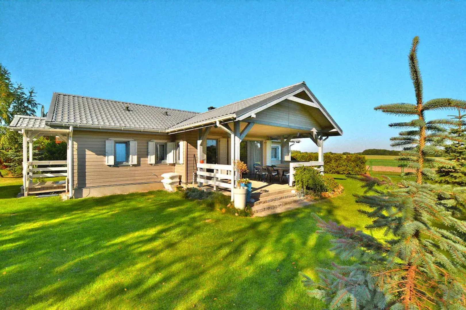 Comfortable Holiday Home for 8 People, Oswino