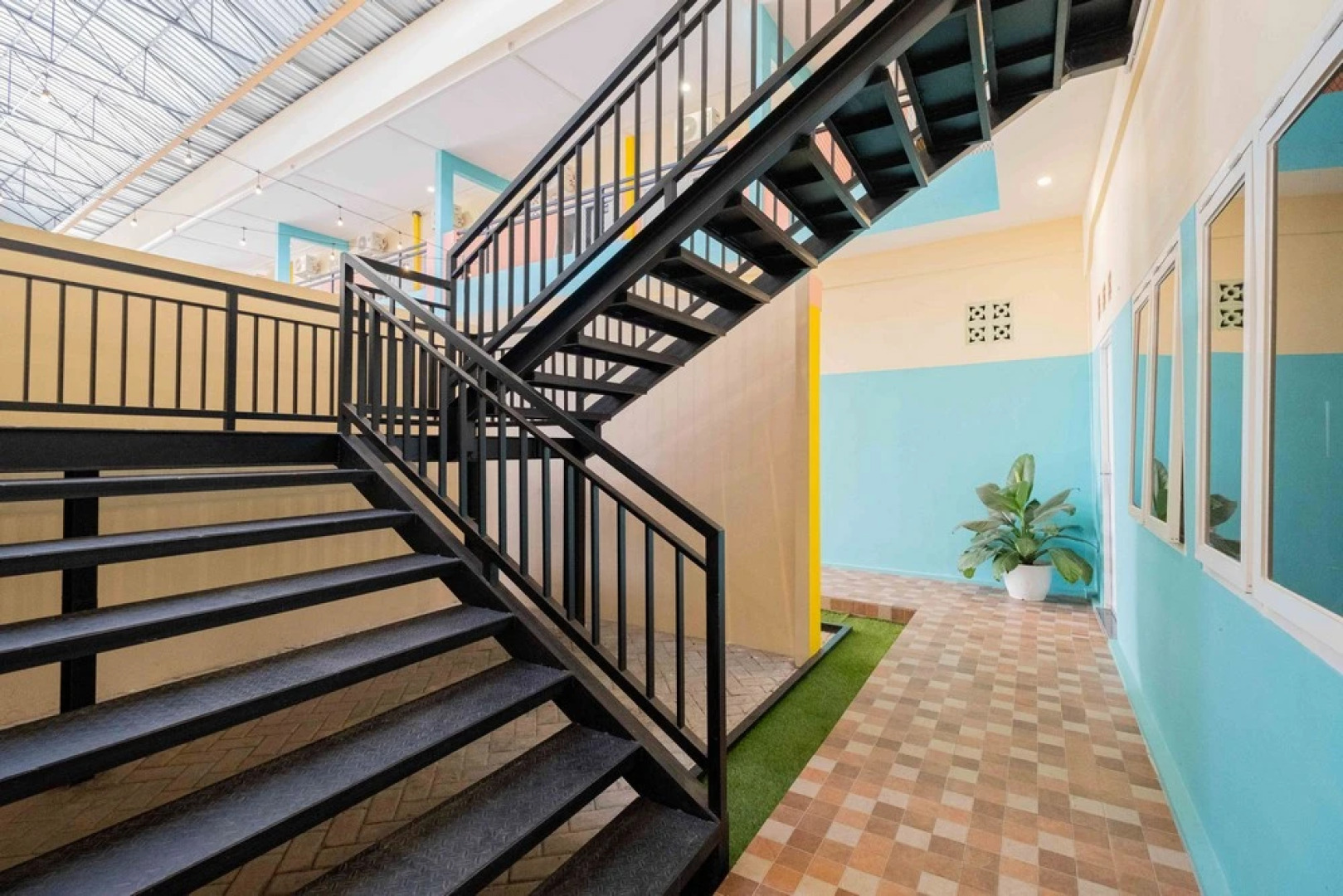 Sans WM Hotel Blitar