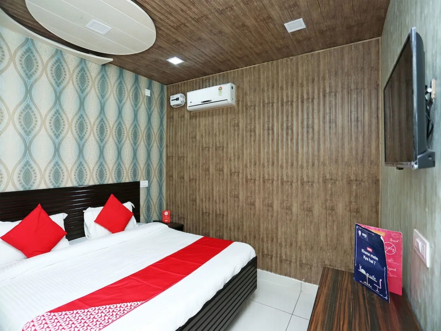 OYO 16515 Hotel Bombay Residency