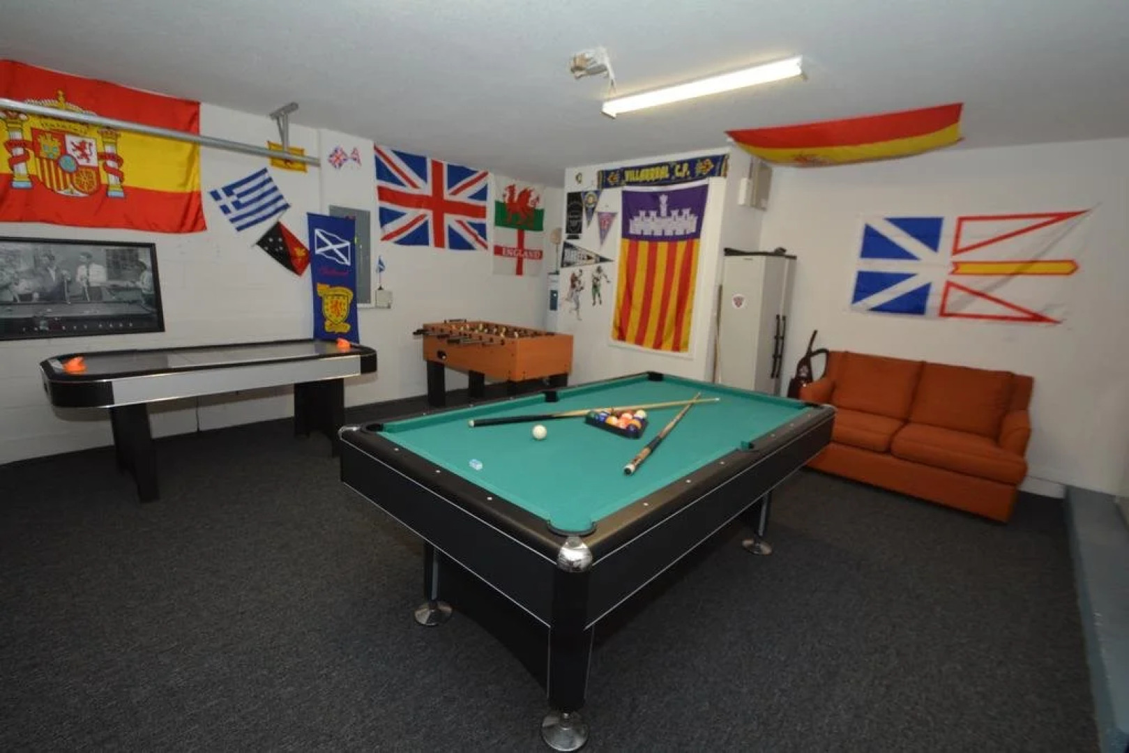 739SJW Sweet Escape Florida 5 Br villa by RedAwning