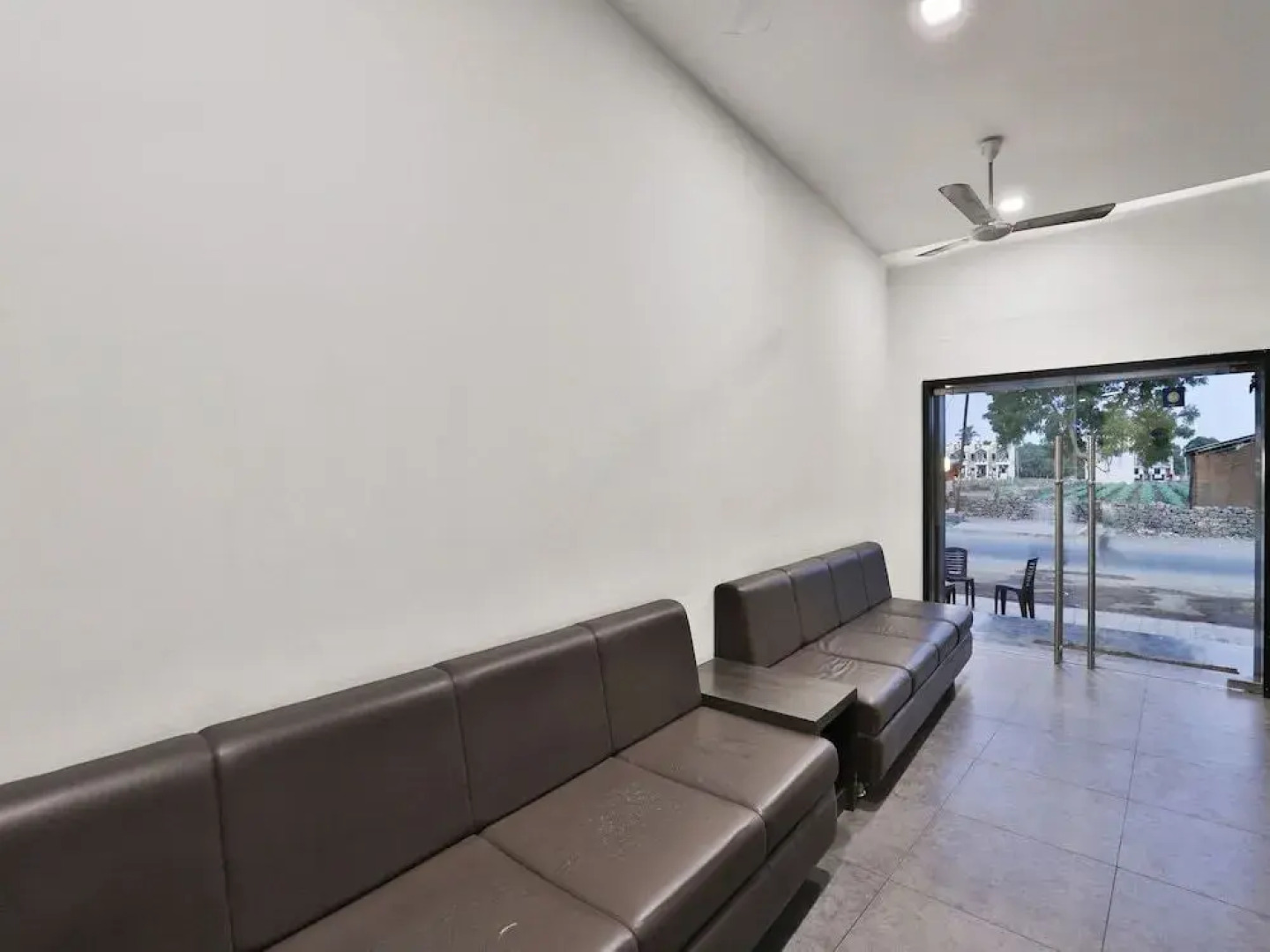 OYO 3243 Hotel Aditya Gir