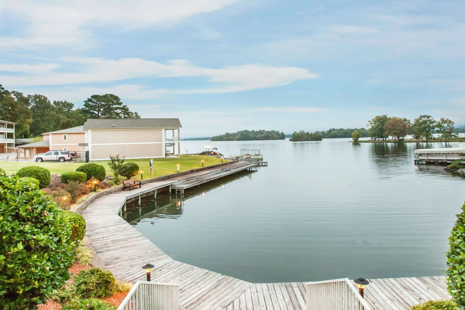 Baymont by Wyndham Hot Springs On the Lake