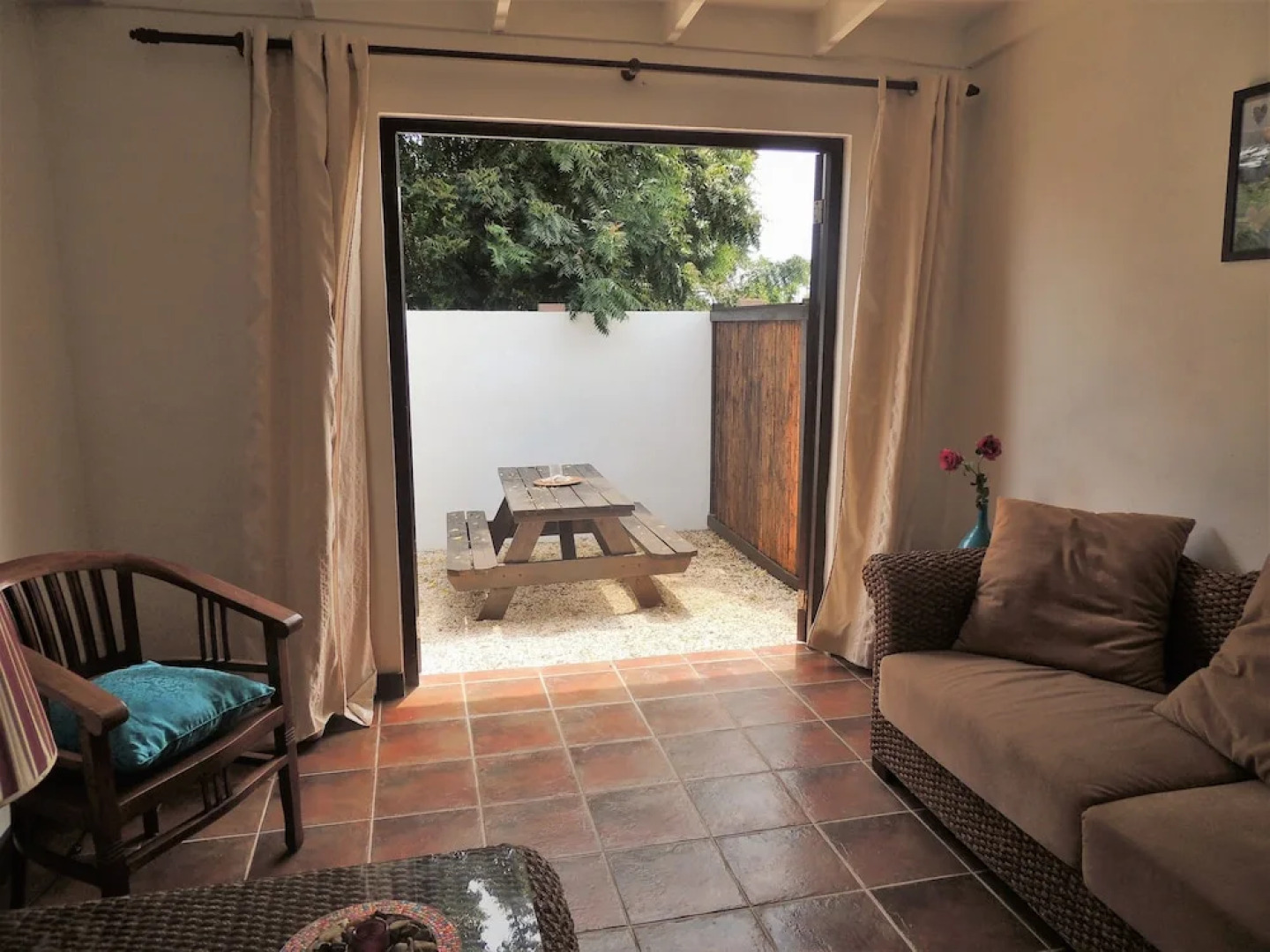 B&B Hacienda La Bougainville