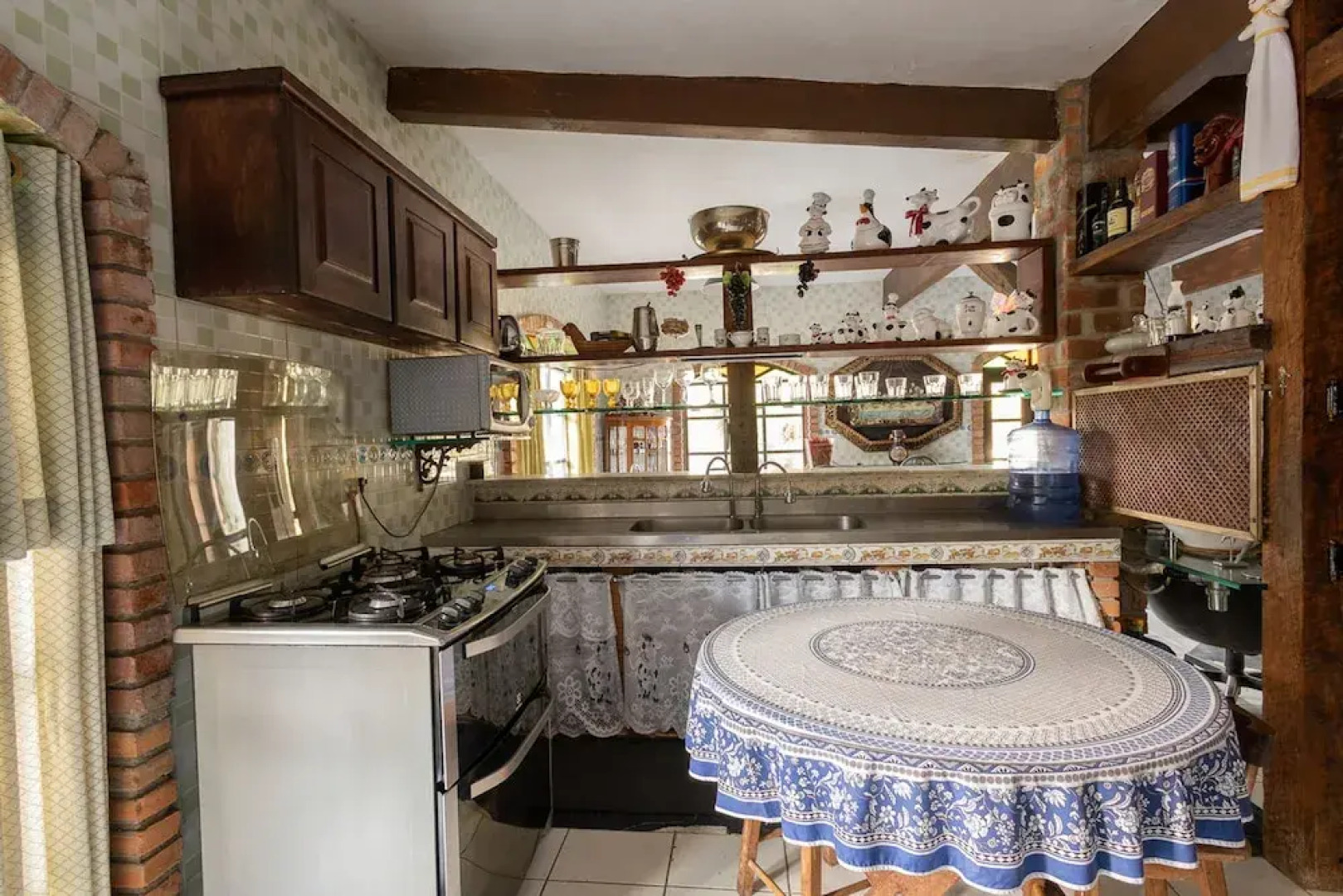 Casa de Campo Luxuosa c Piscina e Churrasqueira