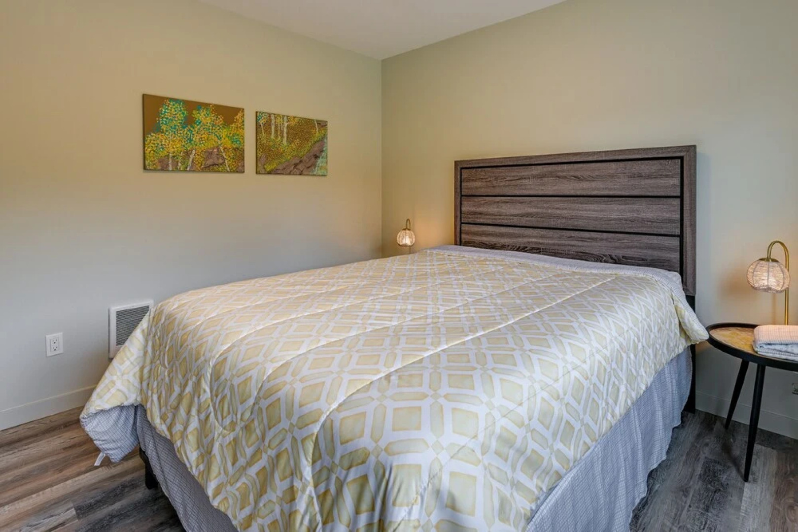 Modern Seatac Gem w/ Fireplace & Smart Tvs!