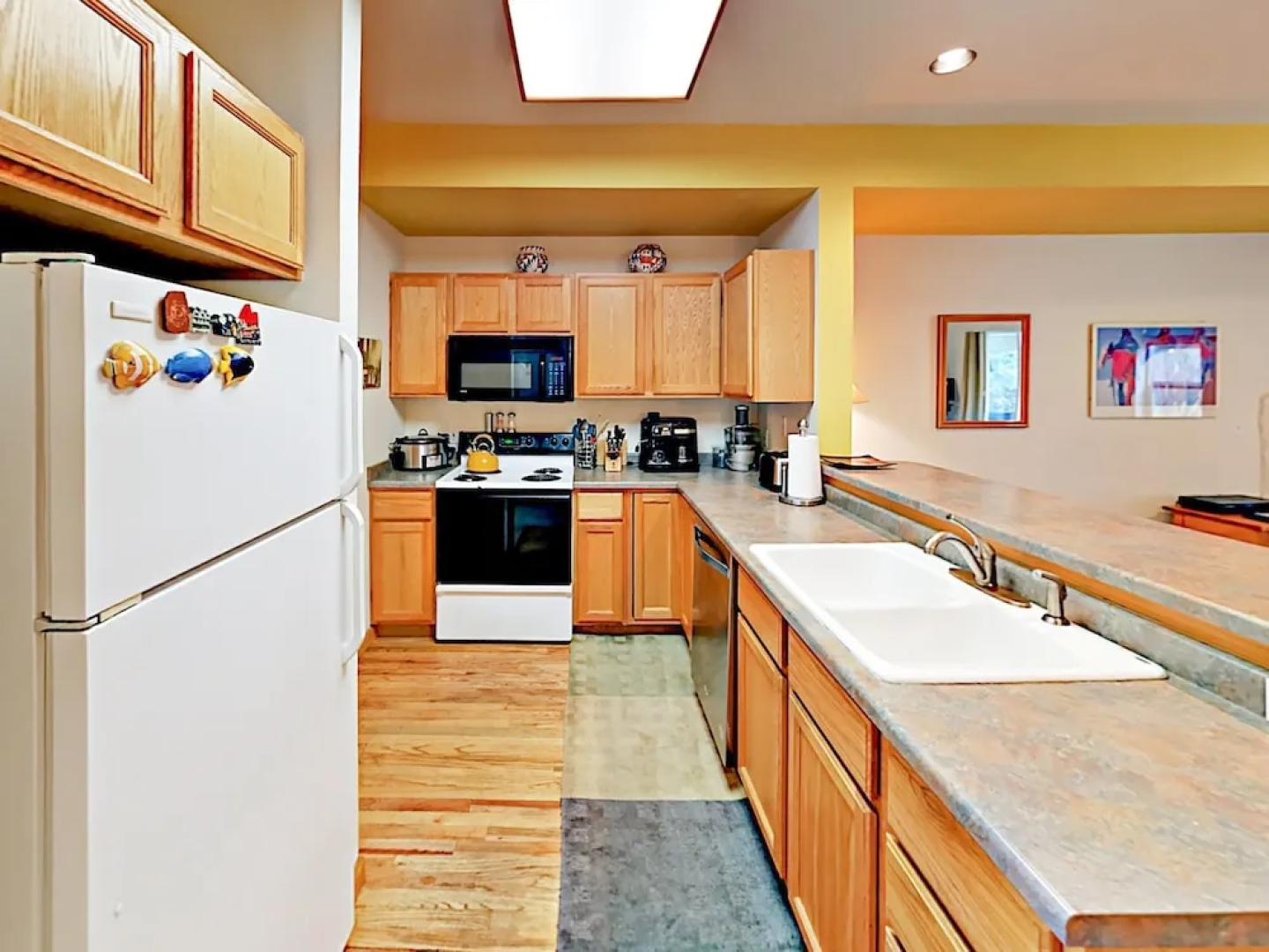 65 Stonegate Cir Townhouse 2 Bedrooms 2.5 Bathrooms Townhouse