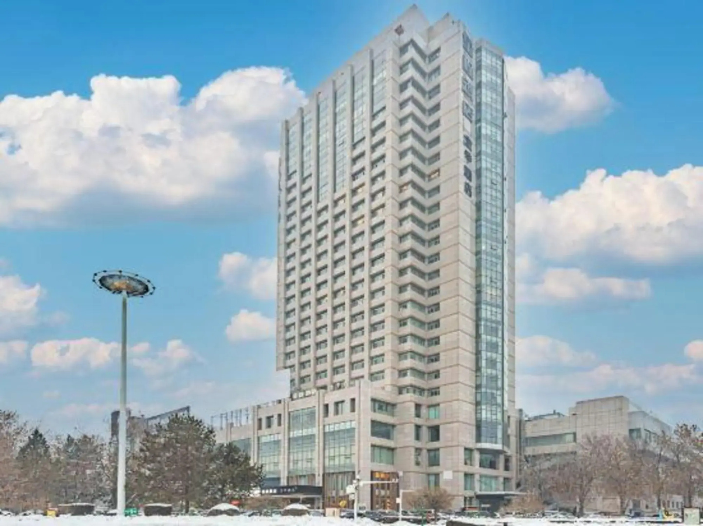 Starway Hotel (Changji Dongfang Plaza)