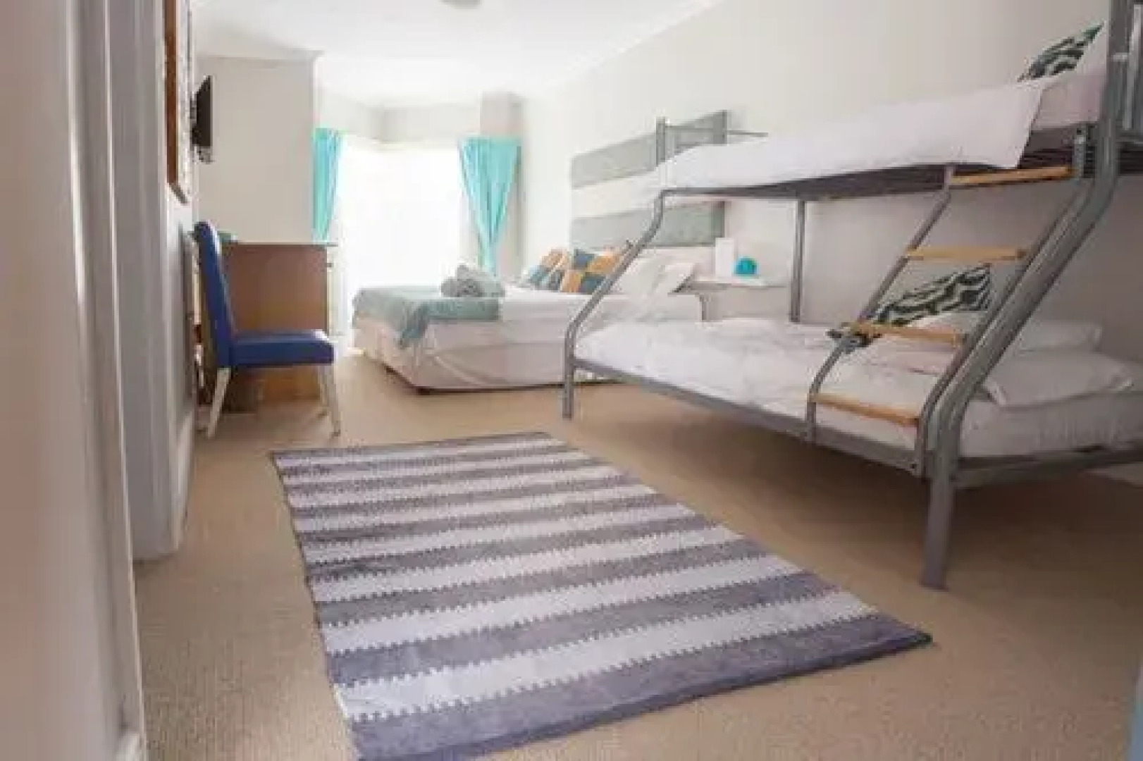 Fly me to the Moon Guest House