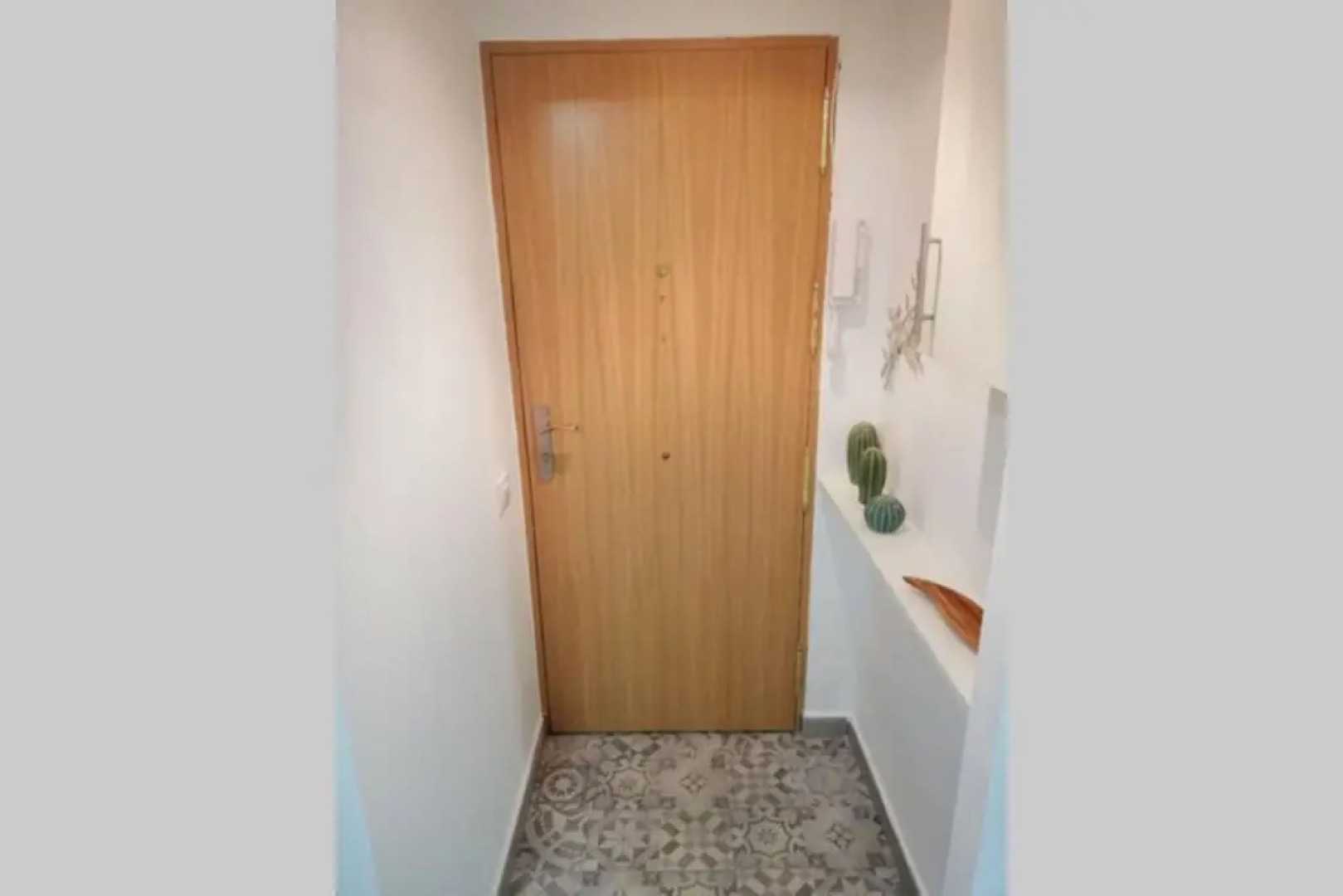 M1 Cool Loft 1 min walk to metro 15 min center by metro