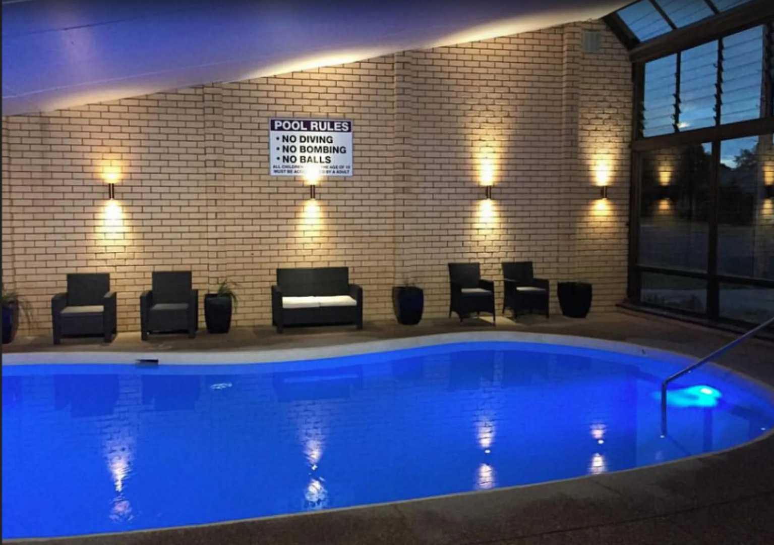 West End Motor Lodge