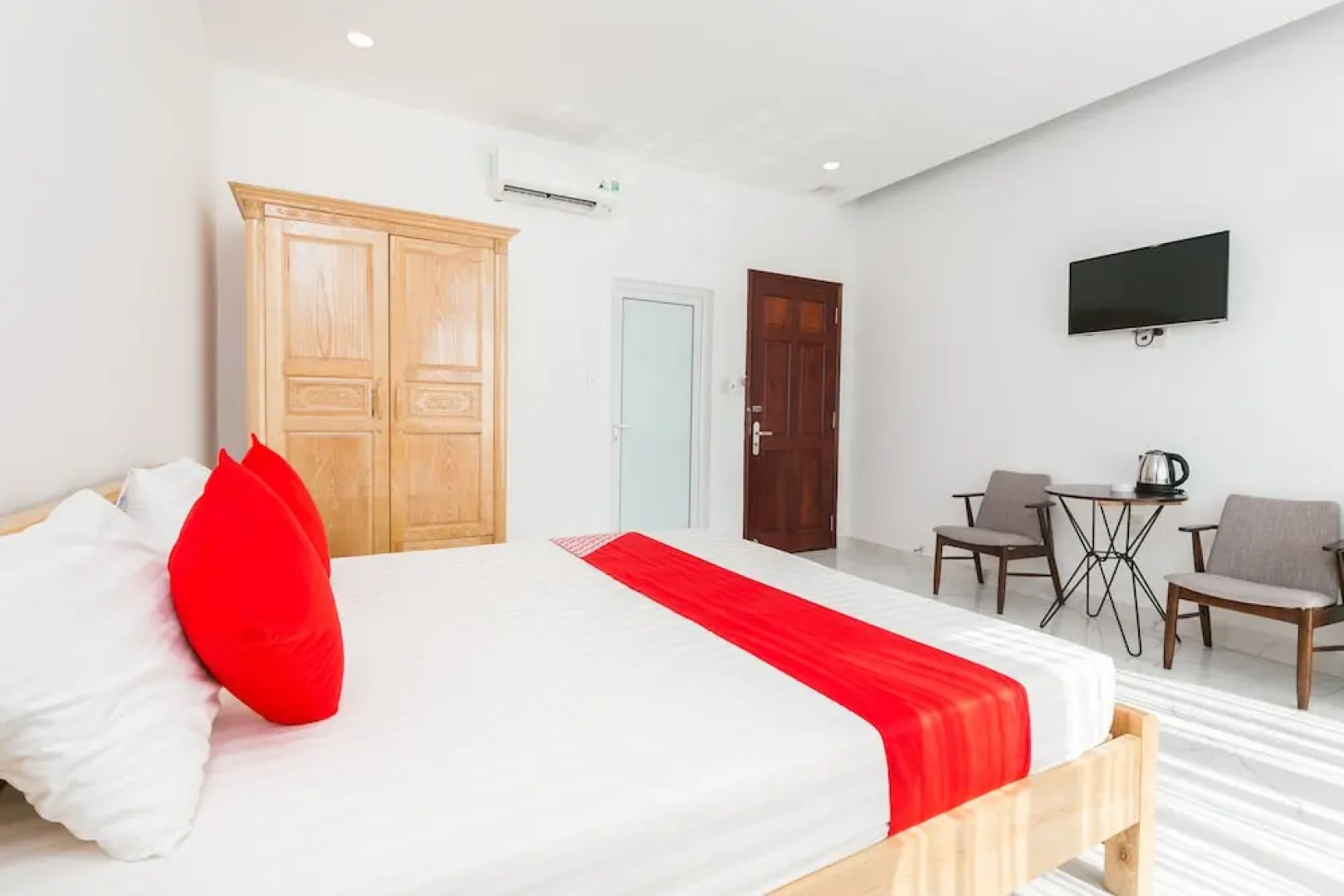 Oyo 719 Hotel Ruby Phu Quoc near Sos Medical Clinic Phu Quoc