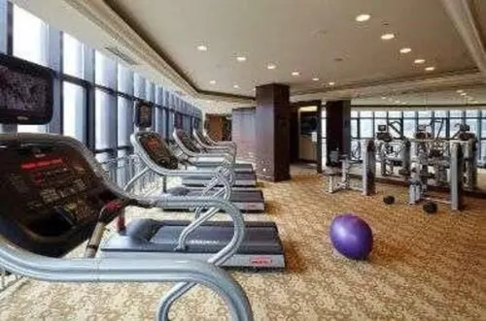 Ramada Plaza Suites Hotel Changzhou