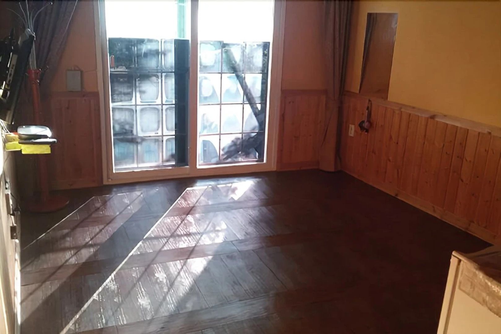 Hadong Inside the Scene Pension