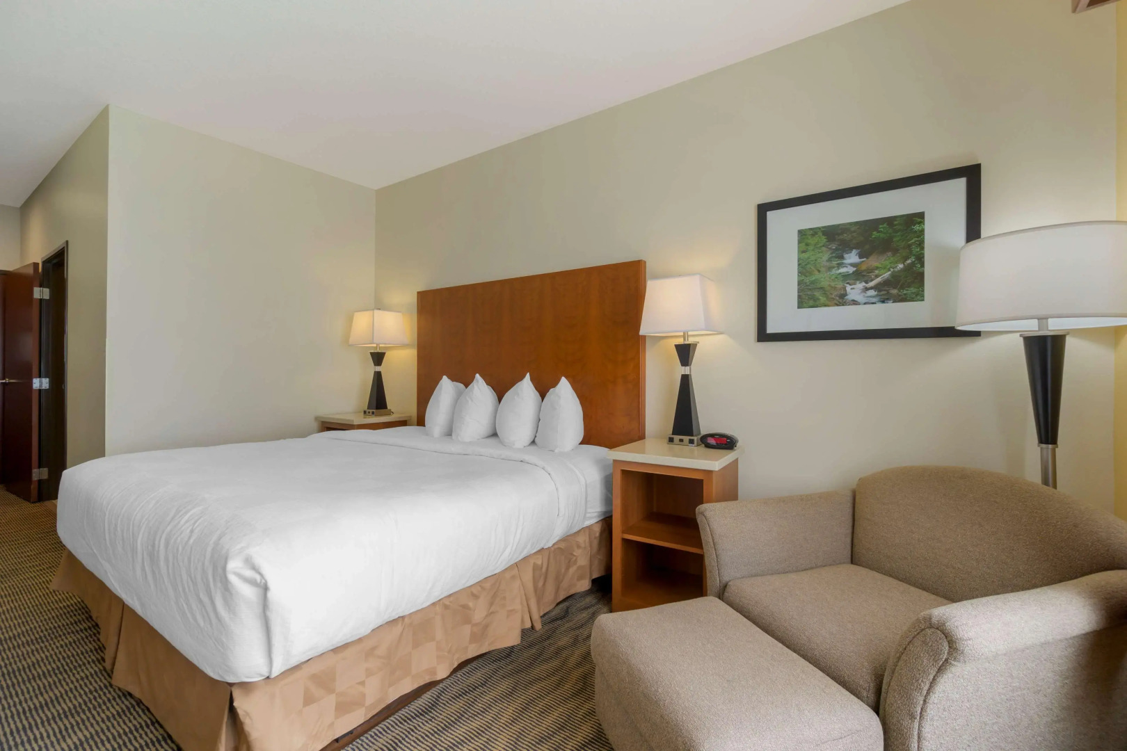 Best Western Plus Park Place Inn & Suites