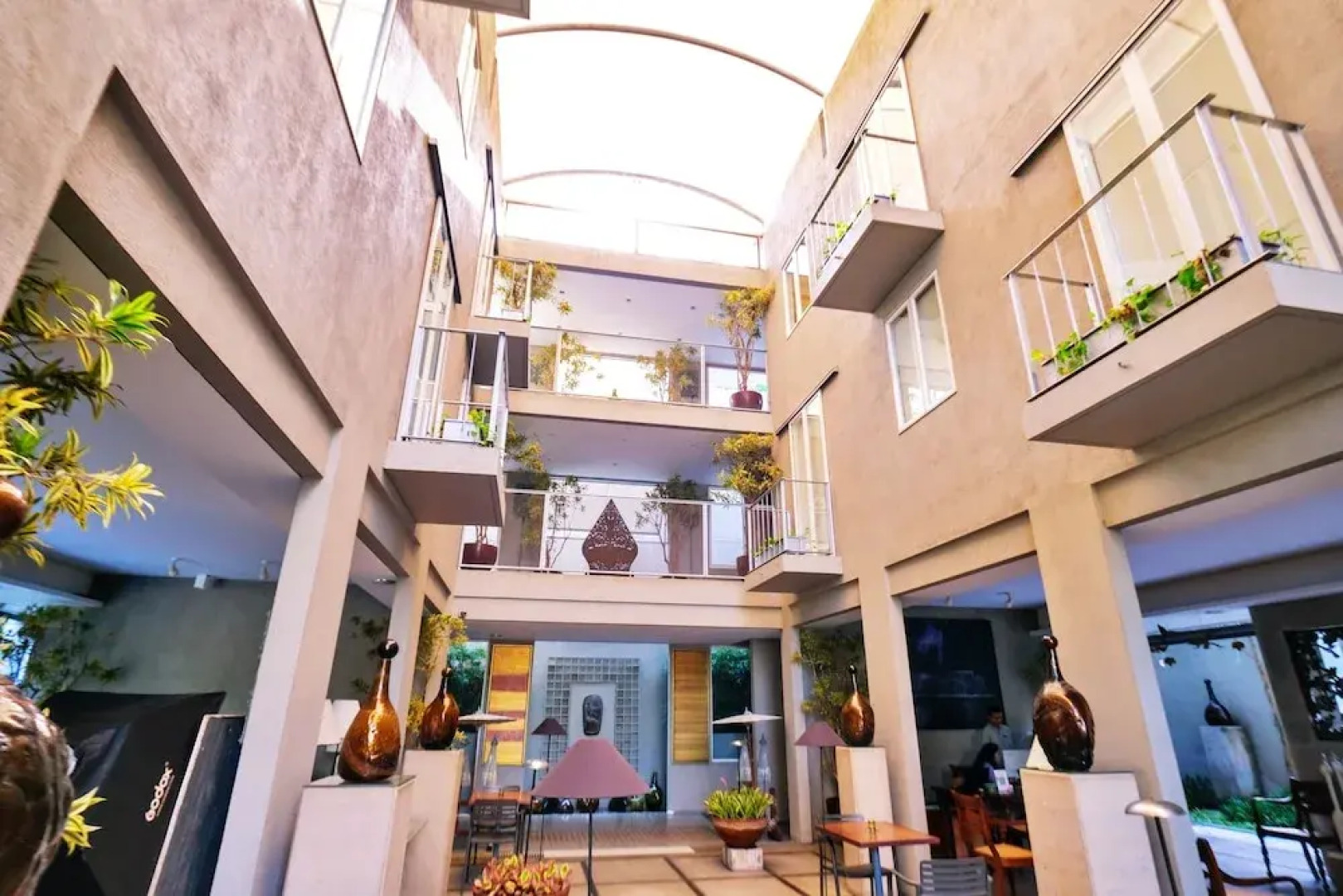 KoenoKoeni Boutique Hotel