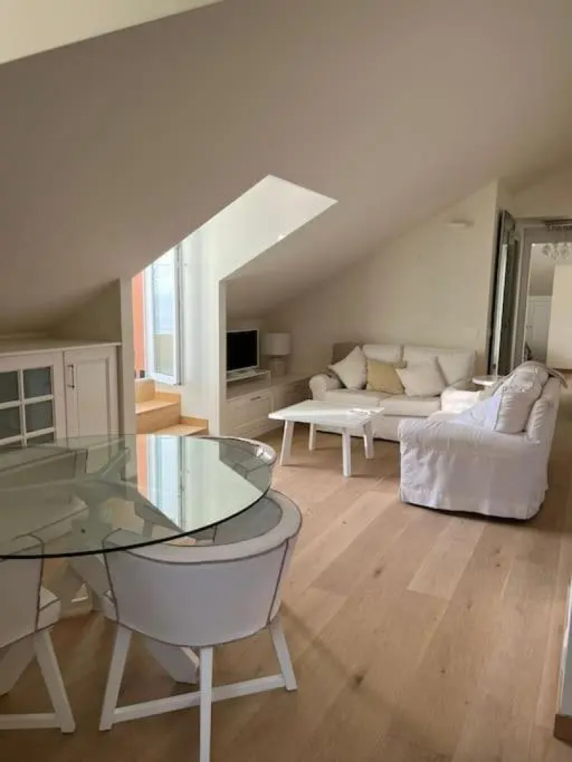 Rose Attico magnifica vista mare parcheggio privato 2 minuti dalla spiaggia