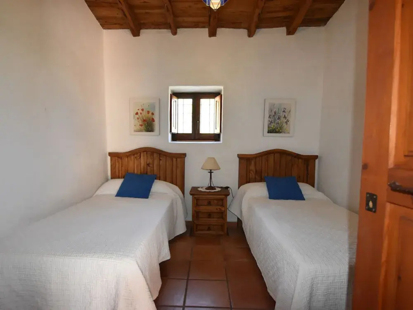 Mansion in San Rafael With Pool & Beach