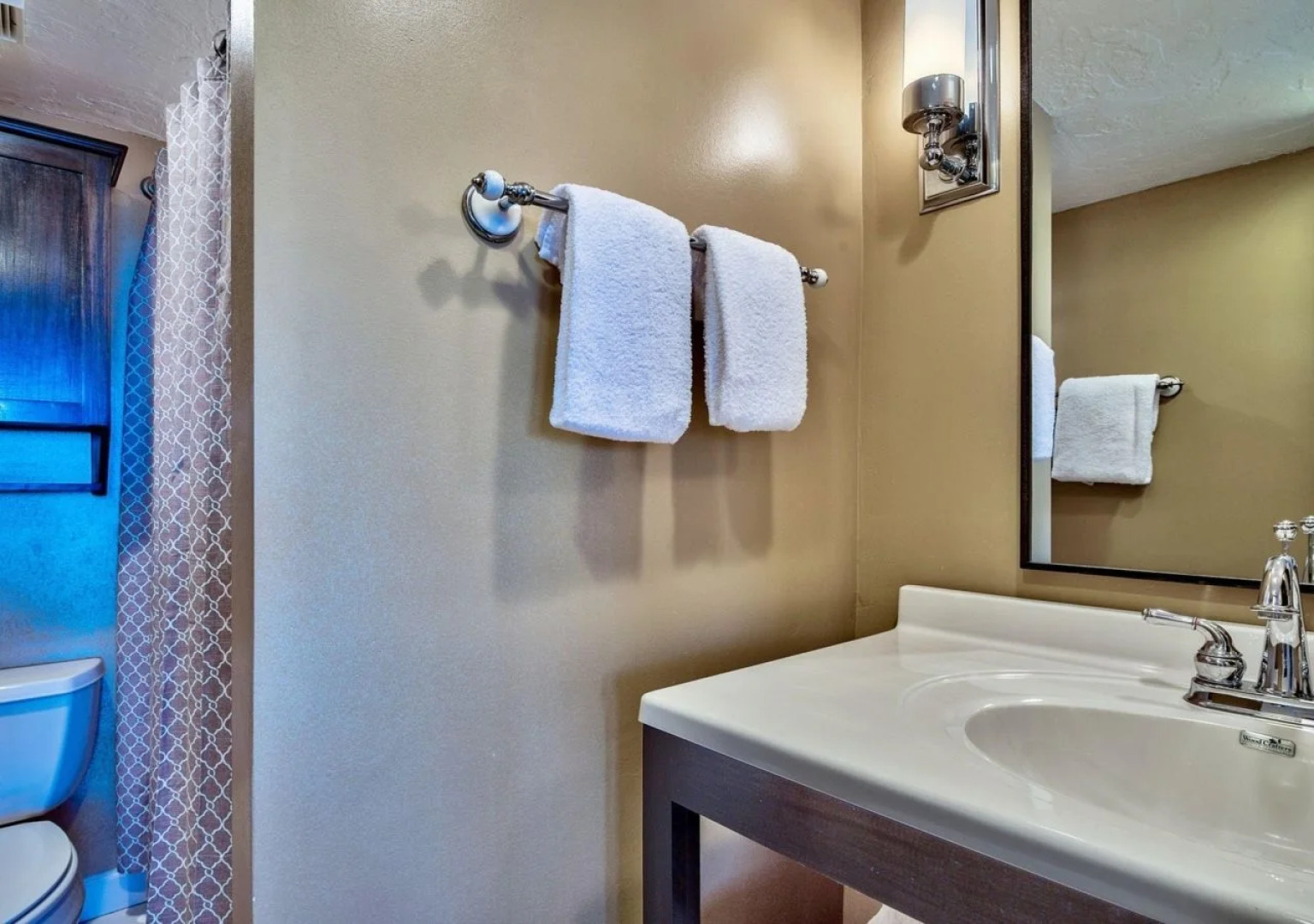 Pinnacle Port Penthouse 12 627839 by RedAwning