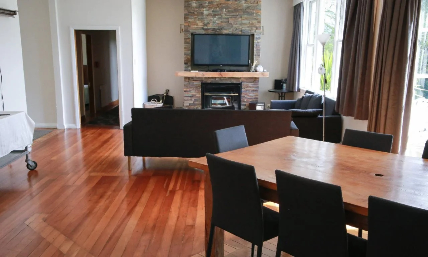 Snowy Waters Lodge & Tours