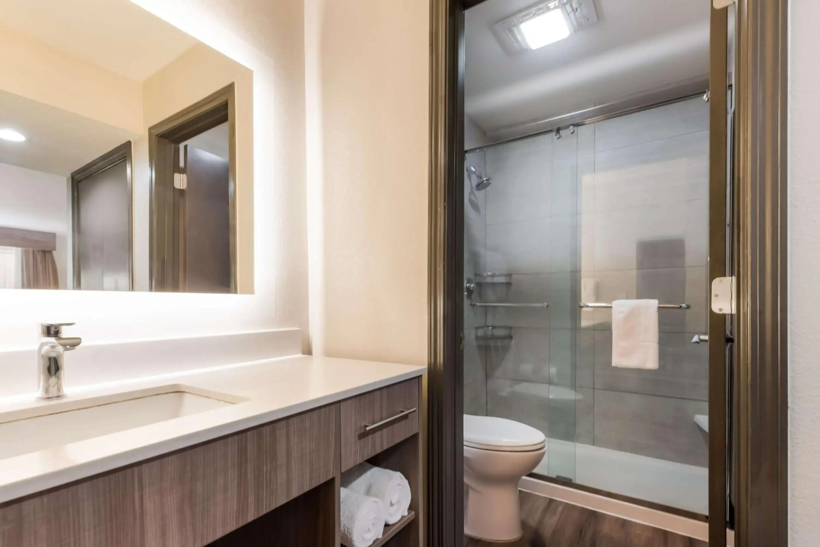 Best Western Fishkill Inn & Suites