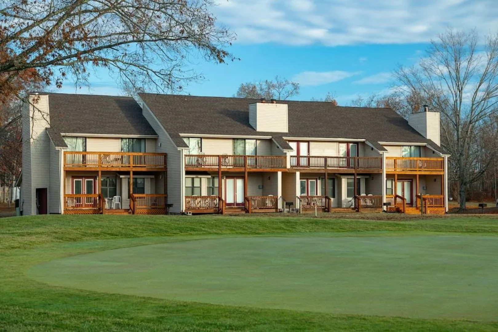 Crown Resorts at Lake Tansi West