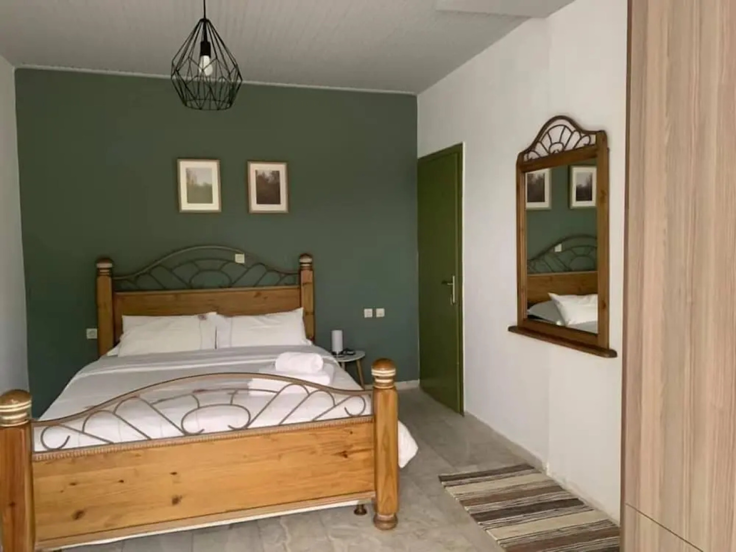 Anastasios Olive Garden Apartments