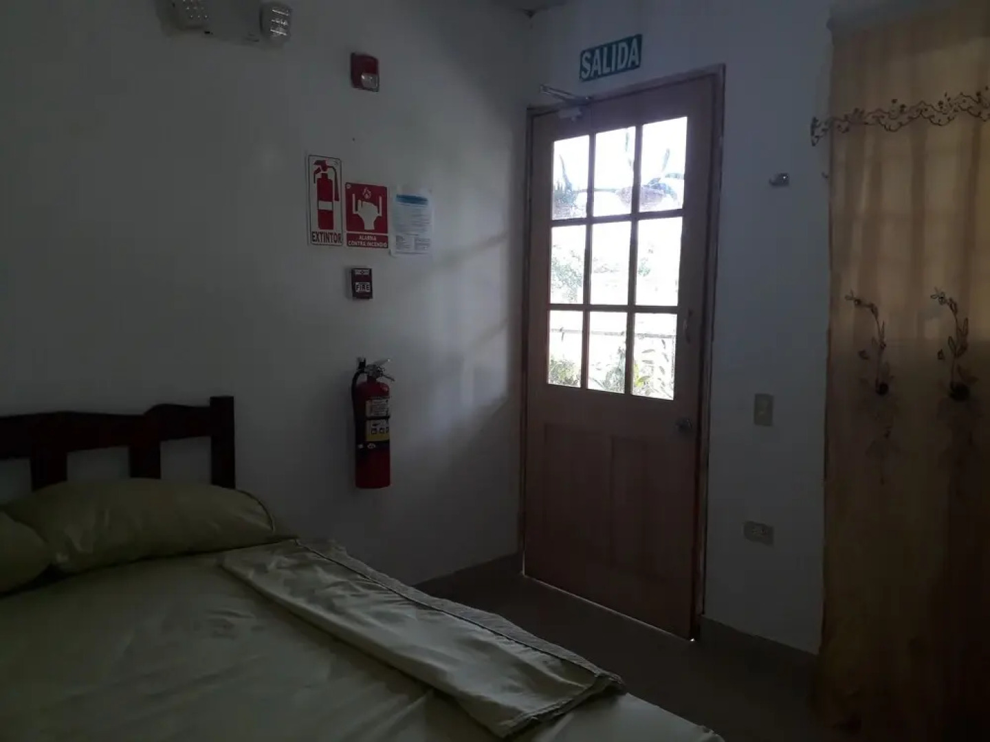 Hostal Brisas Calobreñas