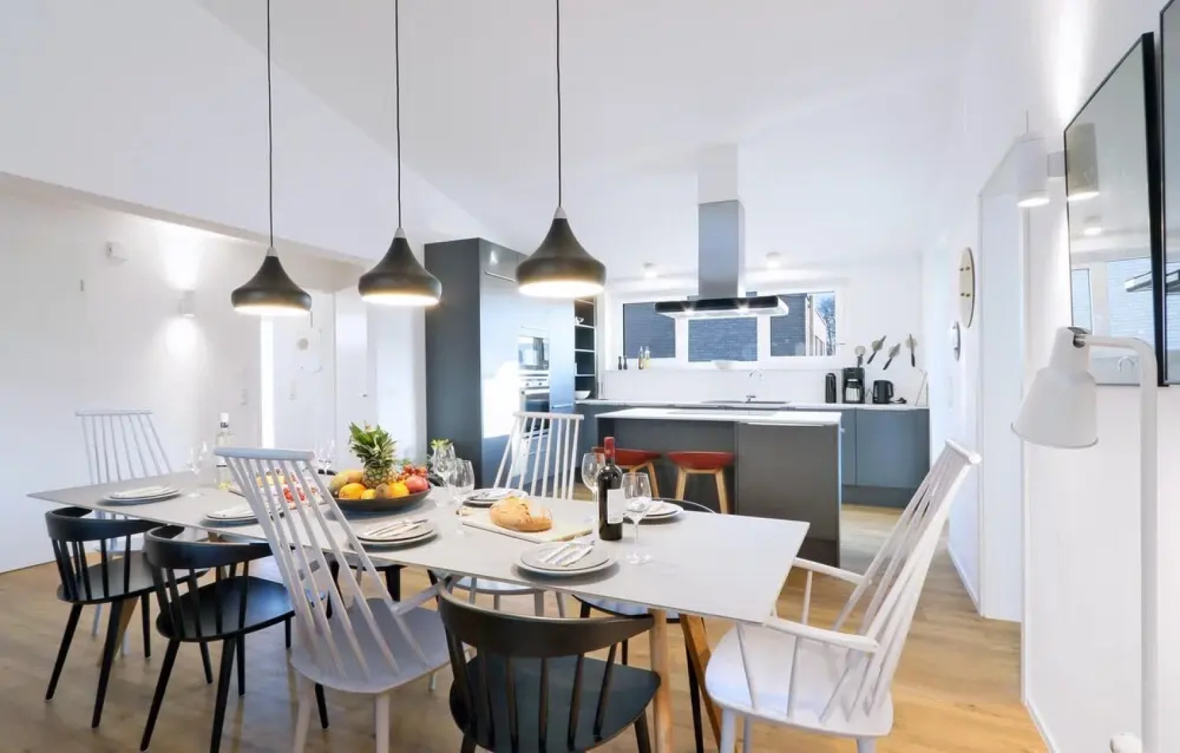 Beautiful home in Lembruch/Dümmer See w/ Indoor swimming pool, Sauna and 5 Bedrooms