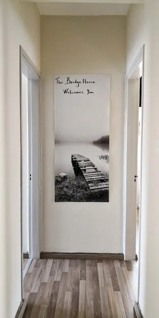 The Bridge-House Apartment