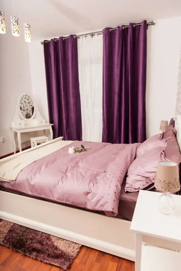 Old Town Studio by MRG