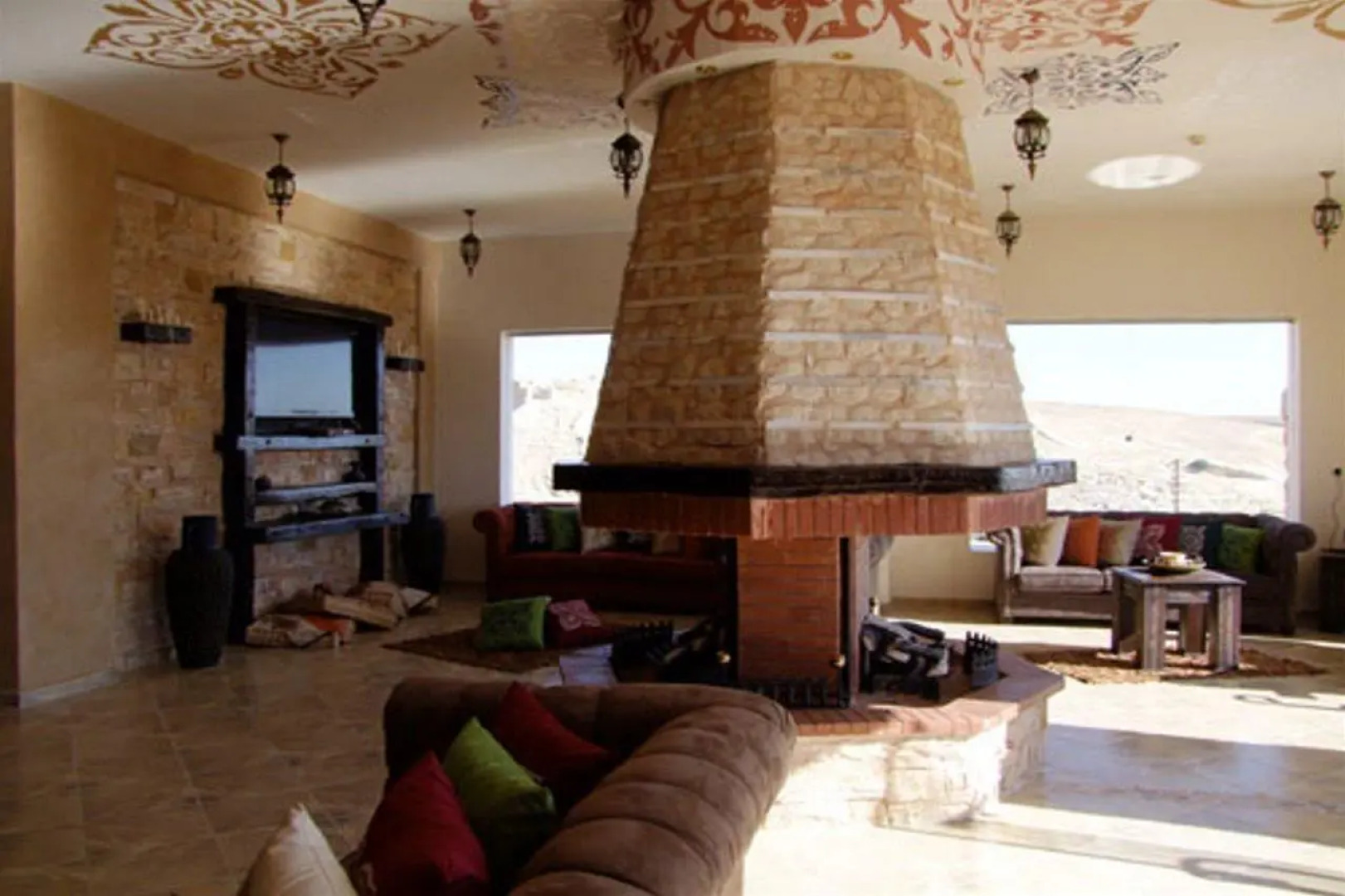 Montreal Hotel - Al Shobak