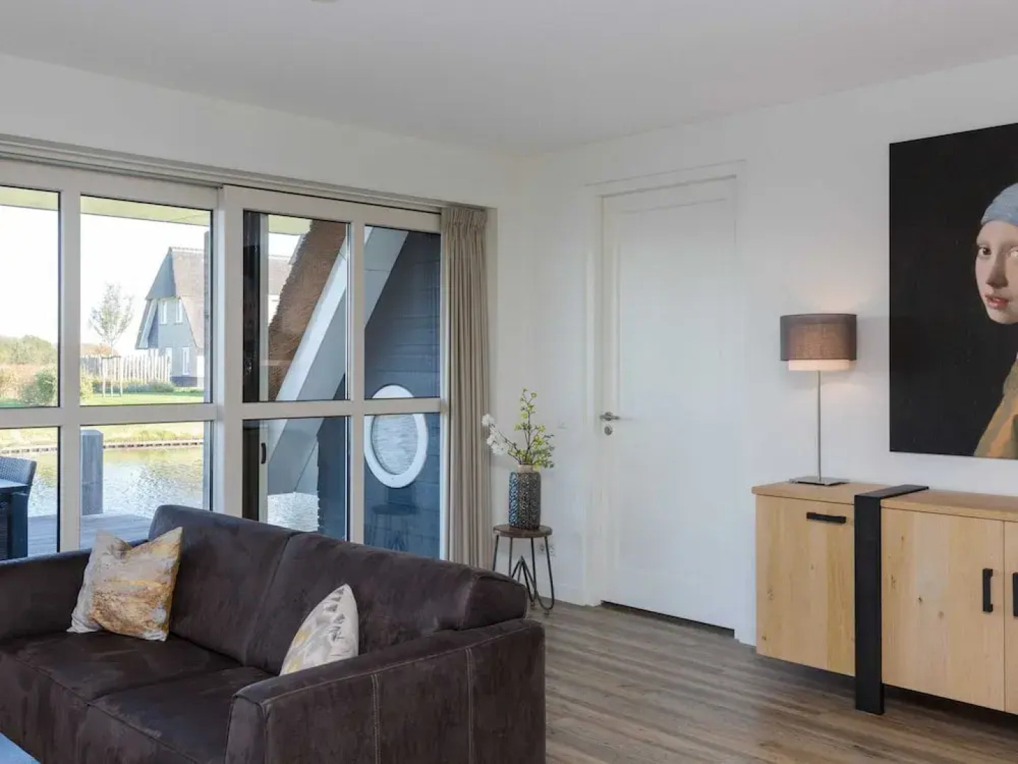 Stylish Villa by the Water