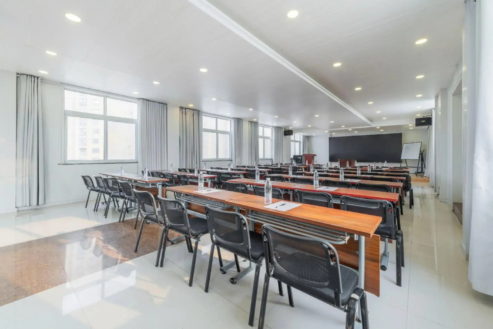 Hanting Express Yancheng West Loop