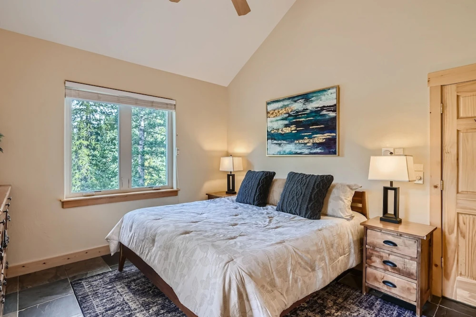 Twin Creek Lodge 7 Bedroom Home by RedAwning