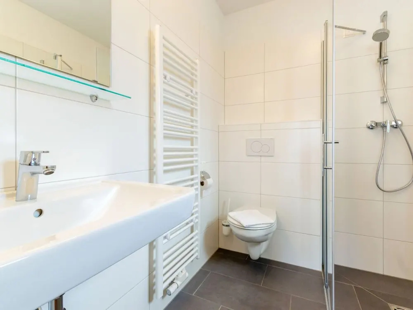 Luxurious Chalet in Obertraun With Pool