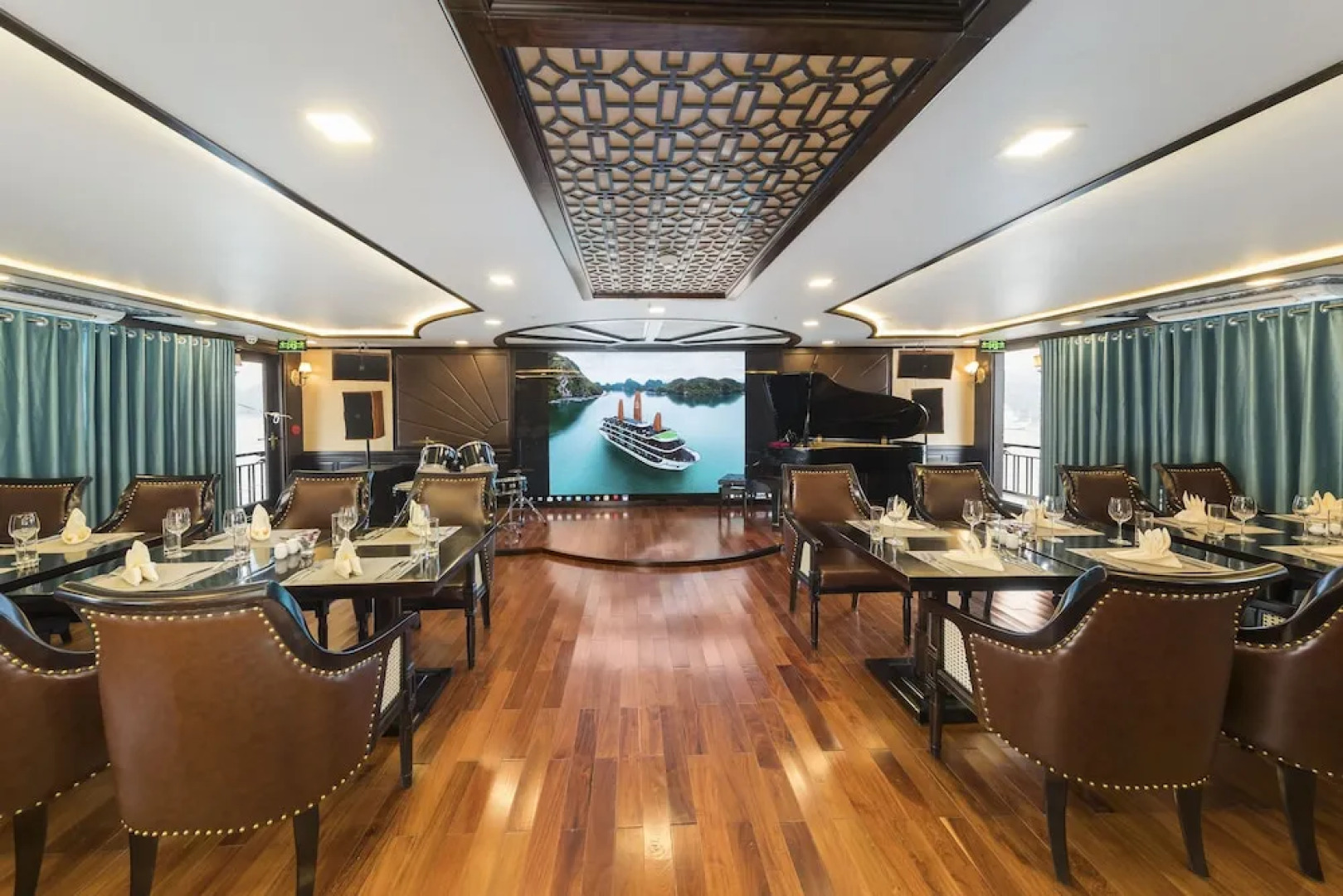 La Regina Legend Cruise