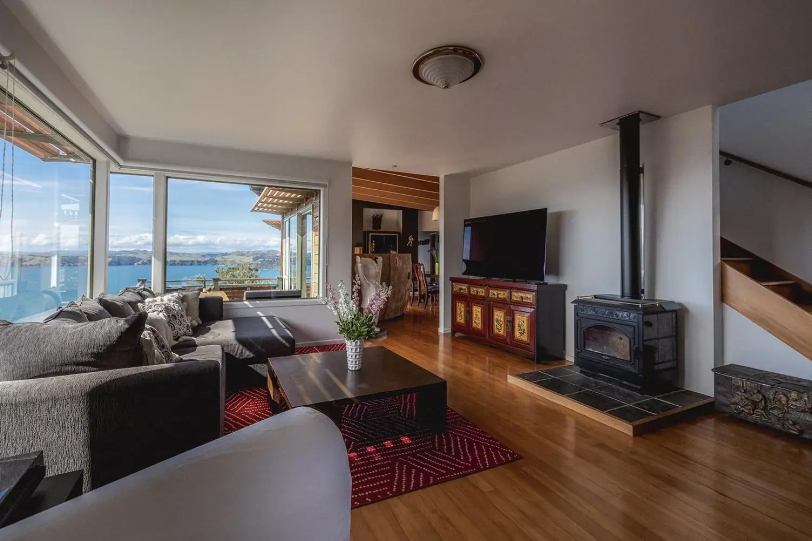Seaview Sojourn - Waiheke Escapes