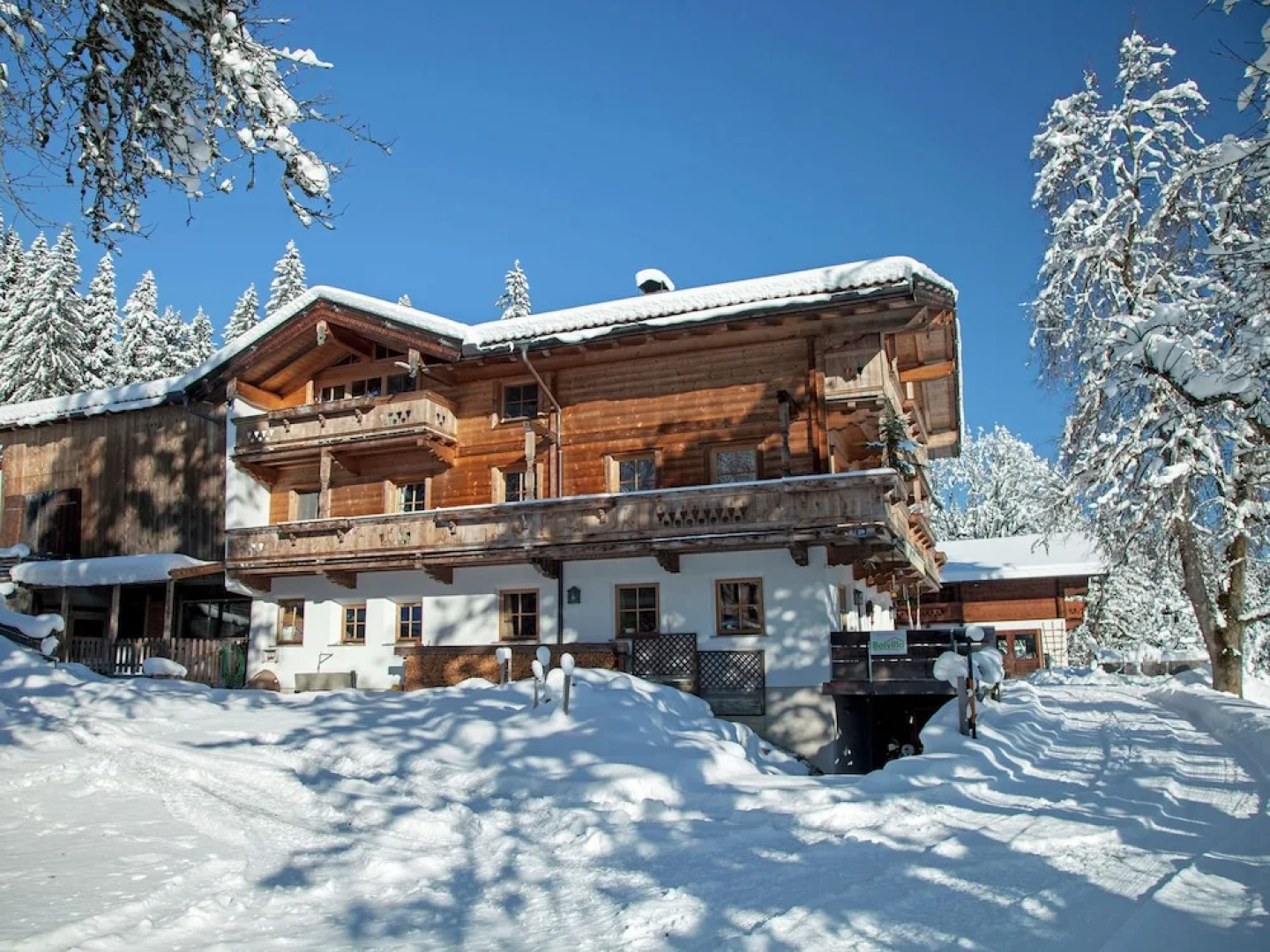 Spacious Apartment With Mountain View in Brixen im Thale