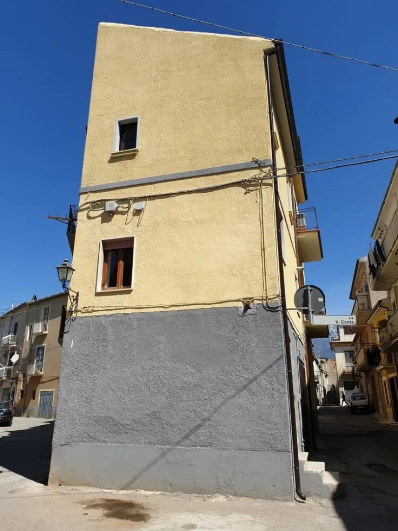 House With 3 Bedrooms in Castrovillari, With Balcony and Wifi - 20 km From the Slopes