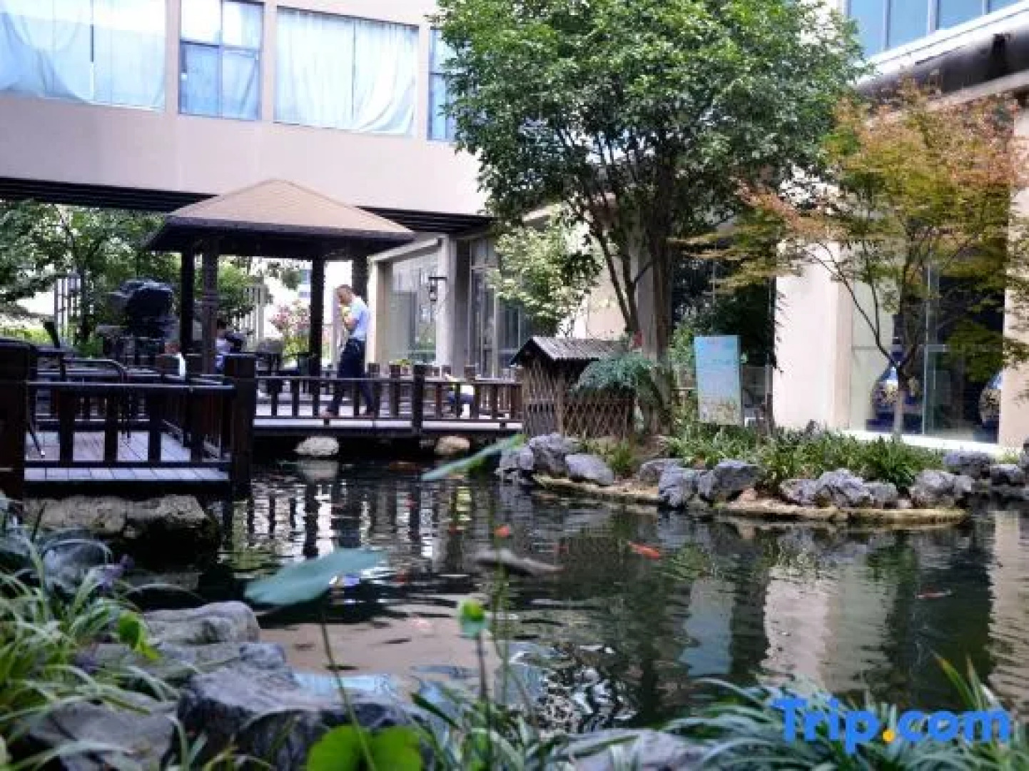 Sanhe International Hotel