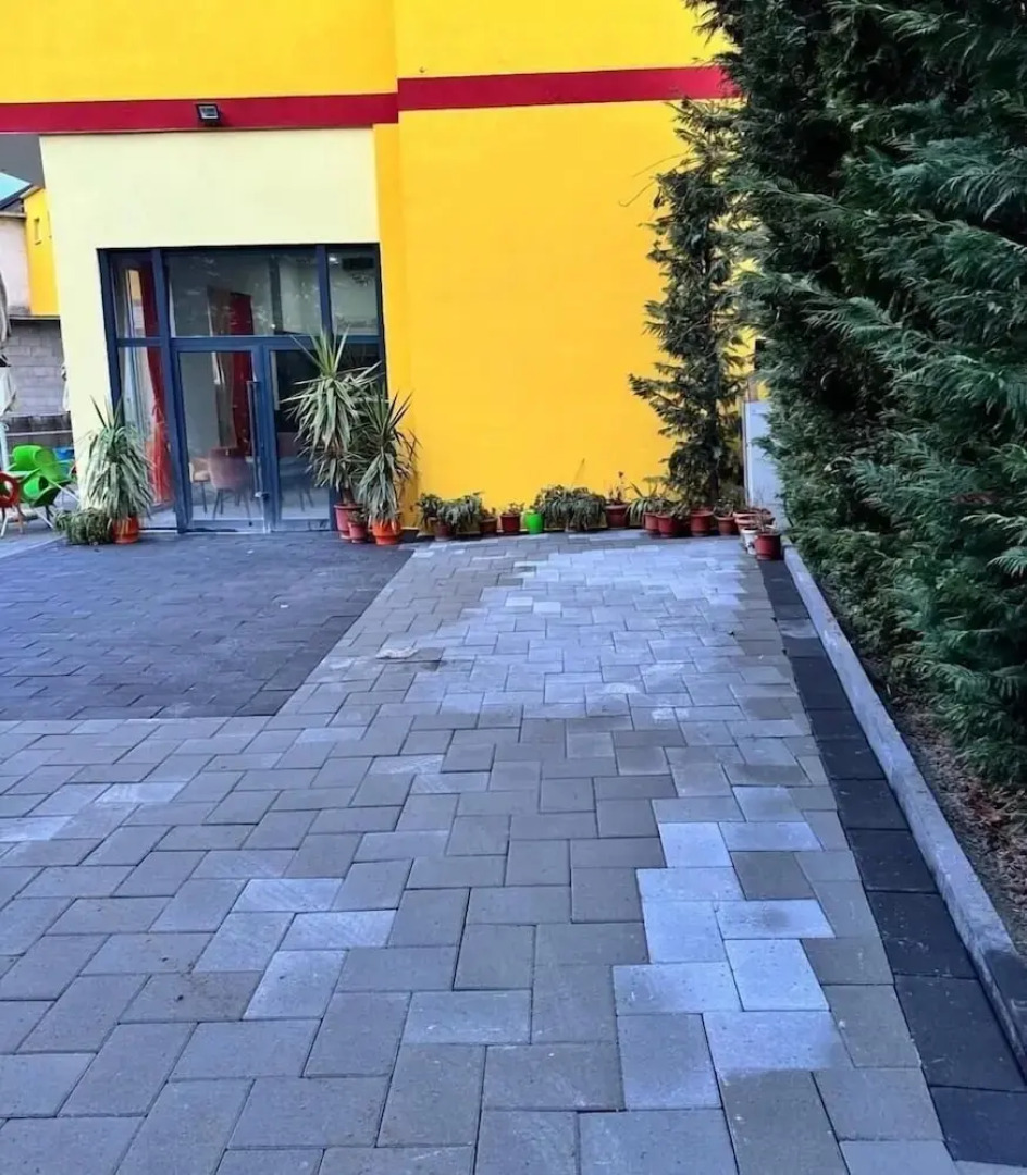 London Restaurant Hotel