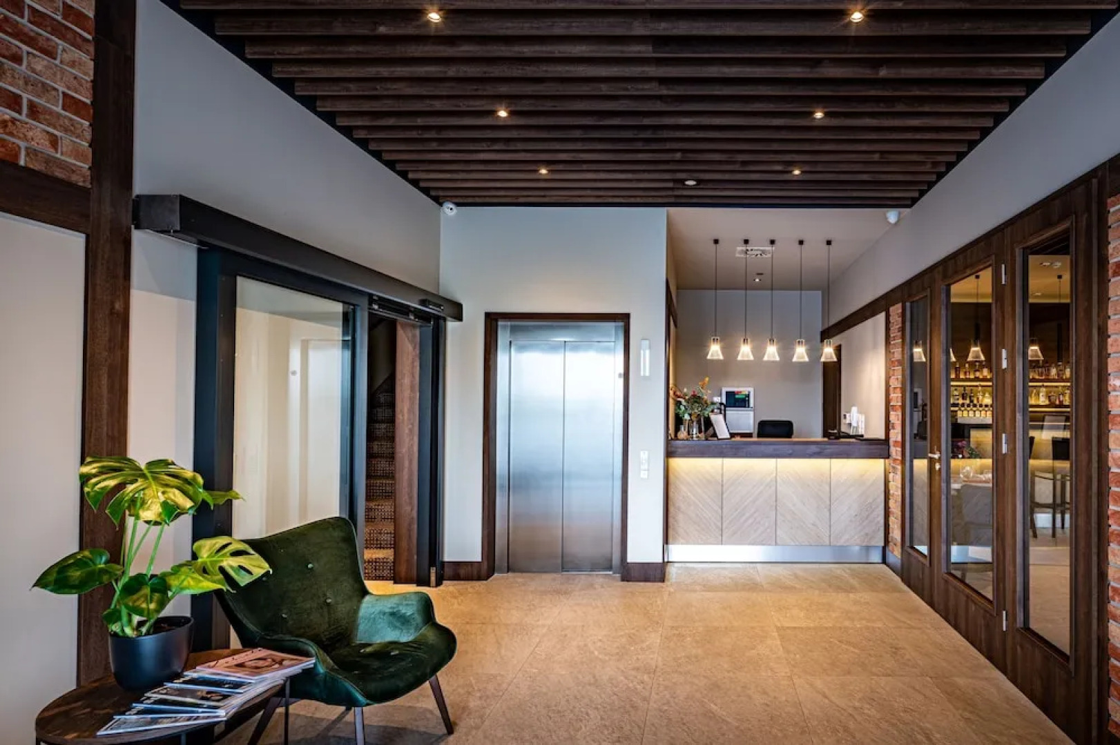 Sezony. Restauracja i Hotel