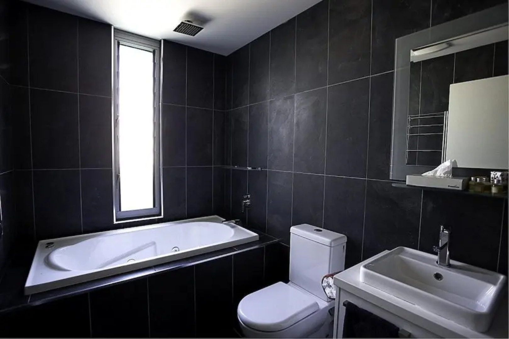 Crown on Darby Newcastle