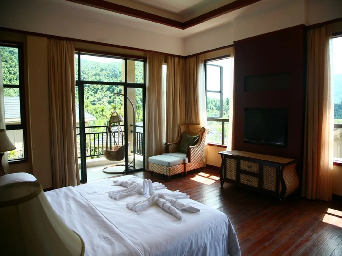 Yanoda Rainforest No.1 Hotel