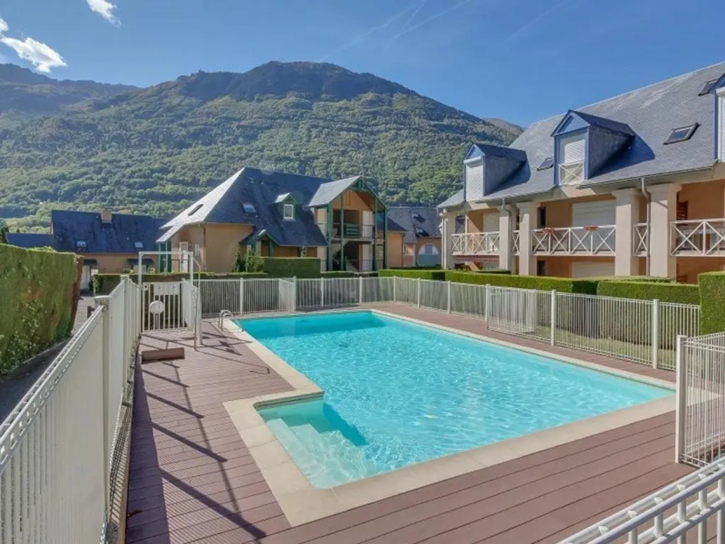 Appartement Esquièze-Sère, 3 pièces, 6 personnes - FR-1-402-41